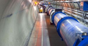 Partikkelakseleratorer er som regel veldig store, som her avbildede Large Hadron Collider, men kan nå kanskje komme i små utgaver, og ikke med helt samme bruksområde.