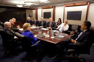 Presidenten i møte med National Security Council i 2009.