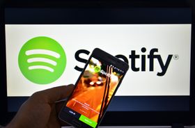 Apple har visstnok lyst til å bli kvitt gratis Spotify-strømming.
