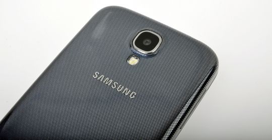Galaxy S4 begynner å dra på årene, men får altså Lollipop allikevel.