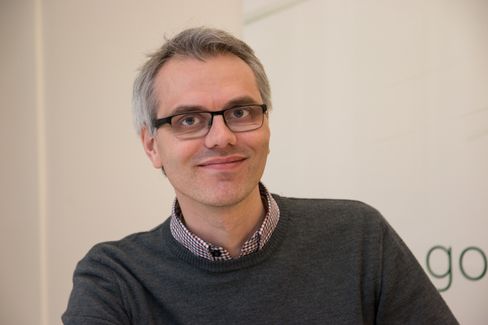 VIL DELE: Anders Stokke i Leteng holder gjerne kurs. – Verdien av løsningene dine blir mye større når du kan alt om dem, sier han.