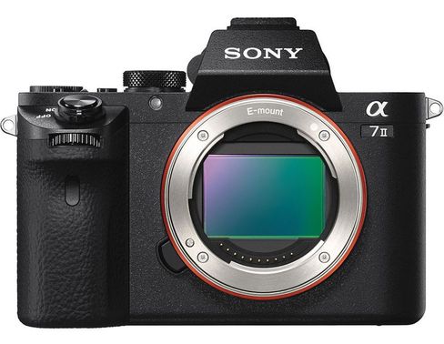 Sony A7 Mark II har en fullformat-sensor med bildestabilisering.