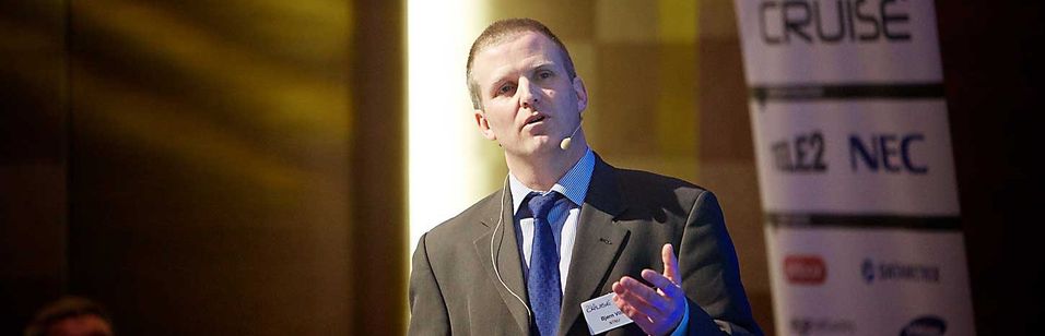 Bjørn Villa ved institutt for Telematikk på NTNU mener det sløses bort flere hundre millioner kroner hvert år på statlige IP-nett.