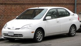 En førstegenerasjons Toyota Prius. Slike biler er det som får de stjålne batteriene.