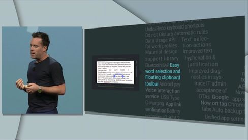 I Android M vil tekstvelgeren hoppe ett og ett helt ord bortover når du trekker fingeren til høyre på skjermen. Trekk andre veien for detaljert valg, ett tegn om gangen.