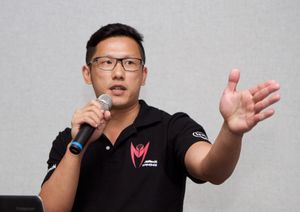 Markedssjef Chris Lee i ASRock.