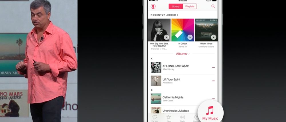 Eddie Cue kommer på scenen for å vise frem hvordan Apple Music virker.