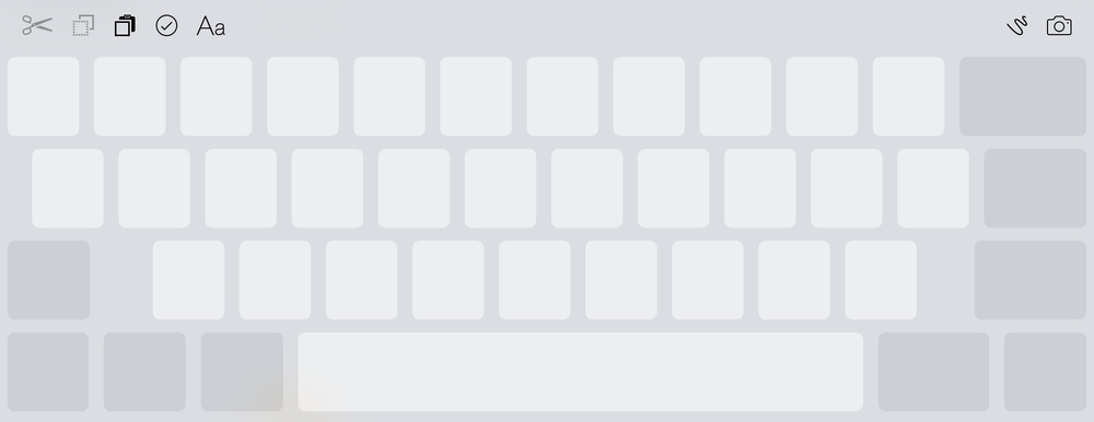 Med en gang du begynner å bruke to fingre på tastaturet, gråer bokstavene over og skjermen blir til en pekeplate som lar deg flytte markøren rundt. Funksjonen var meget god på iPad, men litt vanskeligere å bruke på en mindre iPhone-skjerm.