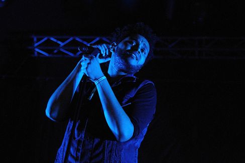 The Weeknd, eller Abel Tesfaye som han egentlig heter, ble kjent etter å ha gitt ut en rekke mikstaper. Rettighetene var det verre med, men nå står artisten på egne ben.