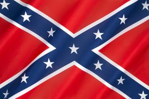 Konføderasjonsflagget er blitt enda mer kontroversielt etter skyteepisoden i USA, og nå bannlyses det av Apple.