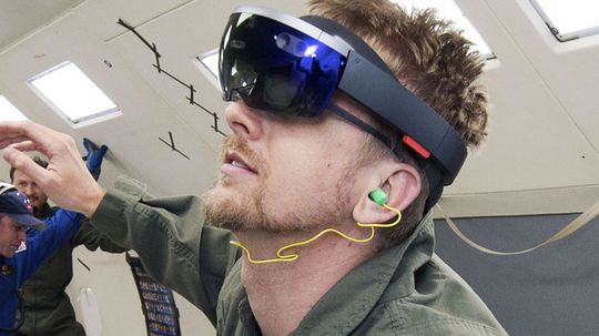 HoloLens skulle etter planen brukes ombord på ISS. Det skjer neppe med det første.