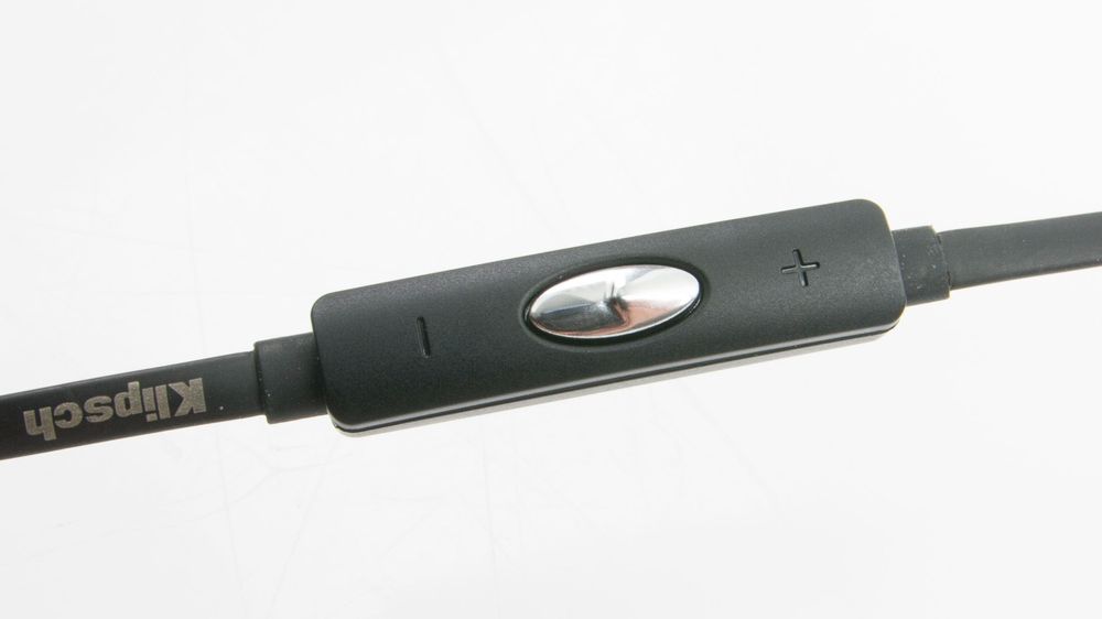 Kontrollen er laget for Apple-produkter, og til disse gjør den en god jobb.