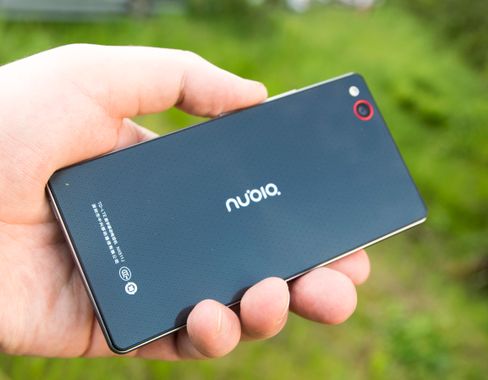 Nubia Z9 Mini er laget i metall og glass, og har forholdsvis kraftig innmat.