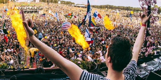 Den kjente Tomorrowland-festivalen begynner i morgen. Beatport kringkaster vanligvis festivalen, men nå skal også Spotify-kunder kunne se på. Vi lurer bare på hvilke Spotify-kunder. Foreløpig vet vi ikke hvilke regioner samarbeidet gjelder.