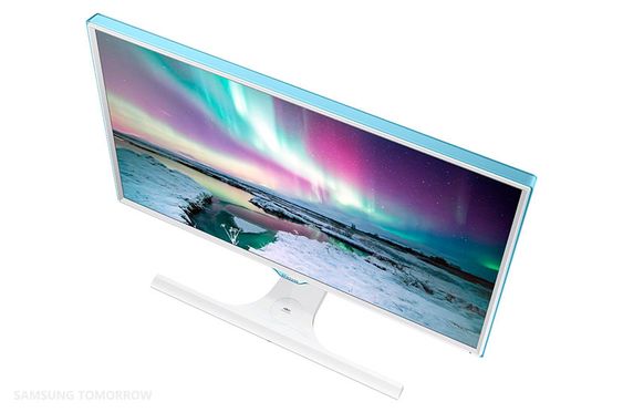 Samsungs nye PC-skjerm har integrert ladestasjon for mobilen.