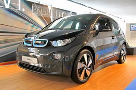 Elbiler kommer i mange varianter. Dette er BMWs i3.