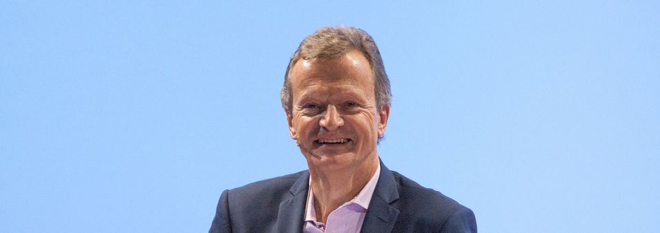 Avtroppende konsernsjef Jon Fredrik Baksaas i Telenor har de siste dagene blitt sitert i indiske medier på at den indiske operasjonen er svært viktig for Telenor og at han ser deling og handel med frekvenser som en vei ut av frekvensknipen selskapet er i.