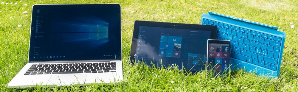 Møt familien. Windows 10 skal fungere bra på PC, nettbrett og mobiltelefon. Sistnevnte får ikke endelig Windows 10 før litt senere i år, men det er fullt mulig å prøvekjøre operativsystemet allerede nå.