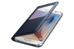 Samsungs egne S View-deksler er tynnere og stiligere å se på – og beskytter skjermen. Men dekselet gir neppe like god beskyttelse mot fall som Otterbox-dekselet.