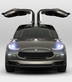 Måkevingedørene er visstnok ikke så problematiske, ifølge Musk. Det er derimot baksetene i Model X.