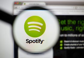Spotify skal kanskje stramme inn på gratistilbudet.