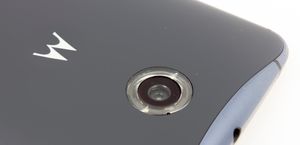 Noe mangler: Motorola forsøkte visstnok å få på plass en fingerleser rett under kameraet i Nexus 6, men teknologien skal ikke ha vært god nok.