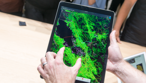 Apple-representanten viste blant annet frem CAD-løsninger for å vise nyttemulighetene i iPad Pro. Vi har sett samme løsning for de tidligere modellene, men flyten og skjermstørrelsen imponerer.