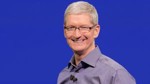 Apple-sjefen Tim Cook avslørte at selskapet vurderer å gi folk muligheten til å slette forhåndsinstallerte apper.