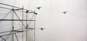 Hardtarbeidende droner.