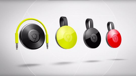 den nye Chromecast-familien, med Chromecast Audio til venstre.