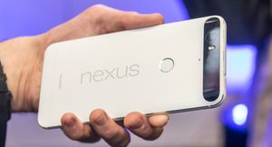 Nye Nexus 6P er stor og lynrask, men sammenliknet med Nexus 6 er den langt mer håndterlig.