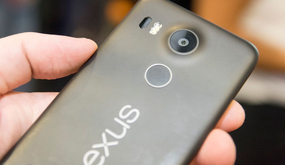 Som forrige utgave er Nexus 5X relativt ren og forsiktig i designen.