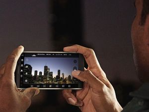 Mobilen har ekstra fokus på video.