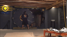 Slik ser det ut med Vault-Tec-dør i kjelleren.
