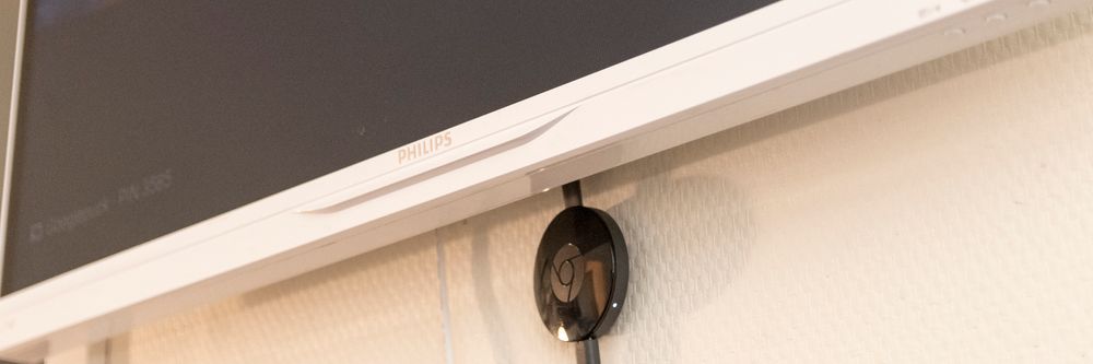 At Chromecast nå sitter fast med en myk kabel gjør det langt mindre sannsynlig at du kvester HDMI-inngangene i TV-en enn om det var en fast pinne som var koblet til.