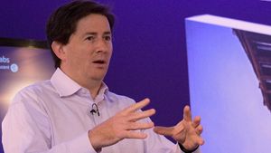 MarcusWeldon_51.300x169.jpg