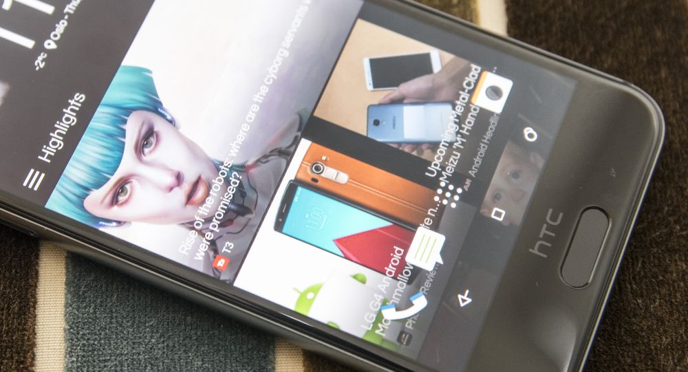 HTC has continued news service Blink Feed p & # xE5; one of the home screens.