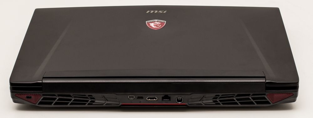 MSI GT72S er tynnere enn forgjengeren og byr på et mer helhetlig design.