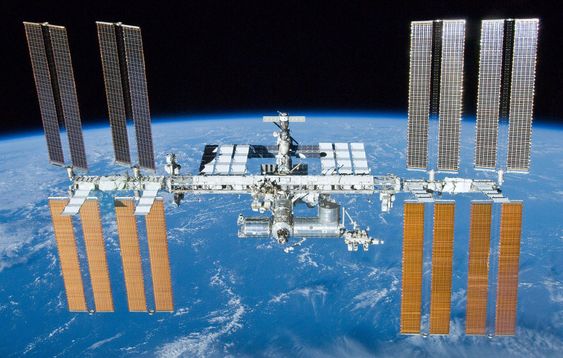 Den internasjonale romstasjonen, ISS.