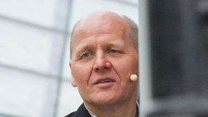 SigveBrekke81.300x169.jpg