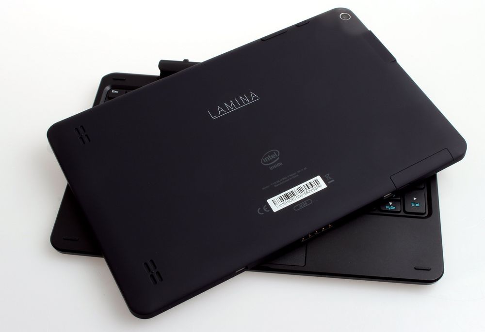 Lamina T-1010B kan du altså bruke separat eller sammen med tastaturbasen.