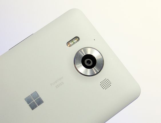 lumia950-bak.