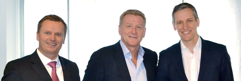 Tidligere styreleder Gunnar Jacobsen fra Kistefos, Phonero-sjef Thore Berthelsen og den nye styrelederen fra Norvestor, Christian Melby.