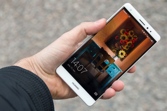Huawei Mate S.