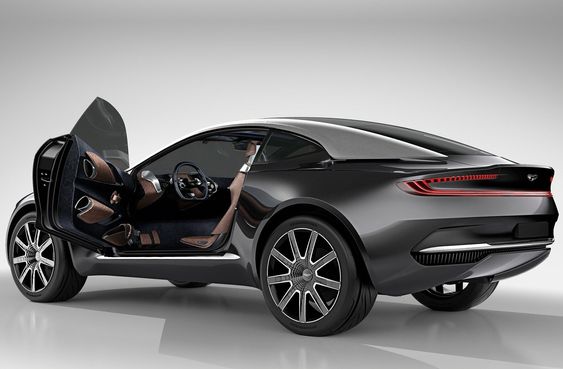 I løpet av rundt fire år skal Aston Martin starte produksjon av det høyreiste DBX-konseptet som skal komme både med forbrenningsmotor og to ladbare versjoner. 