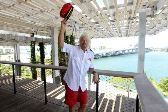 Det var før jul 2014 Sir Richard Branson lanserte Virgin Cruises. I juni var han i Florida for å presentere planene om opstart i 2020. 