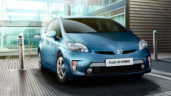 Toyota Prius fåes også som ladbar hybrid. 