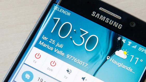 Android-telefoner kan vise den informasjonen du vil på låst skjerm, for eksempel navn og nummer til eier. 