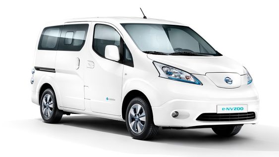 Nissan e-NV200 Evalia er en elektrisk familiefrakter som kan konverteres til varebil når du trenger det. 