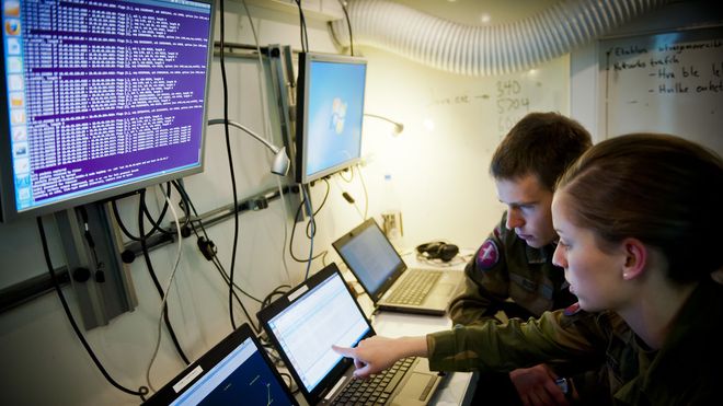 – Underlig hvis man i krig ikke kan tukle med datasystemene til fiender